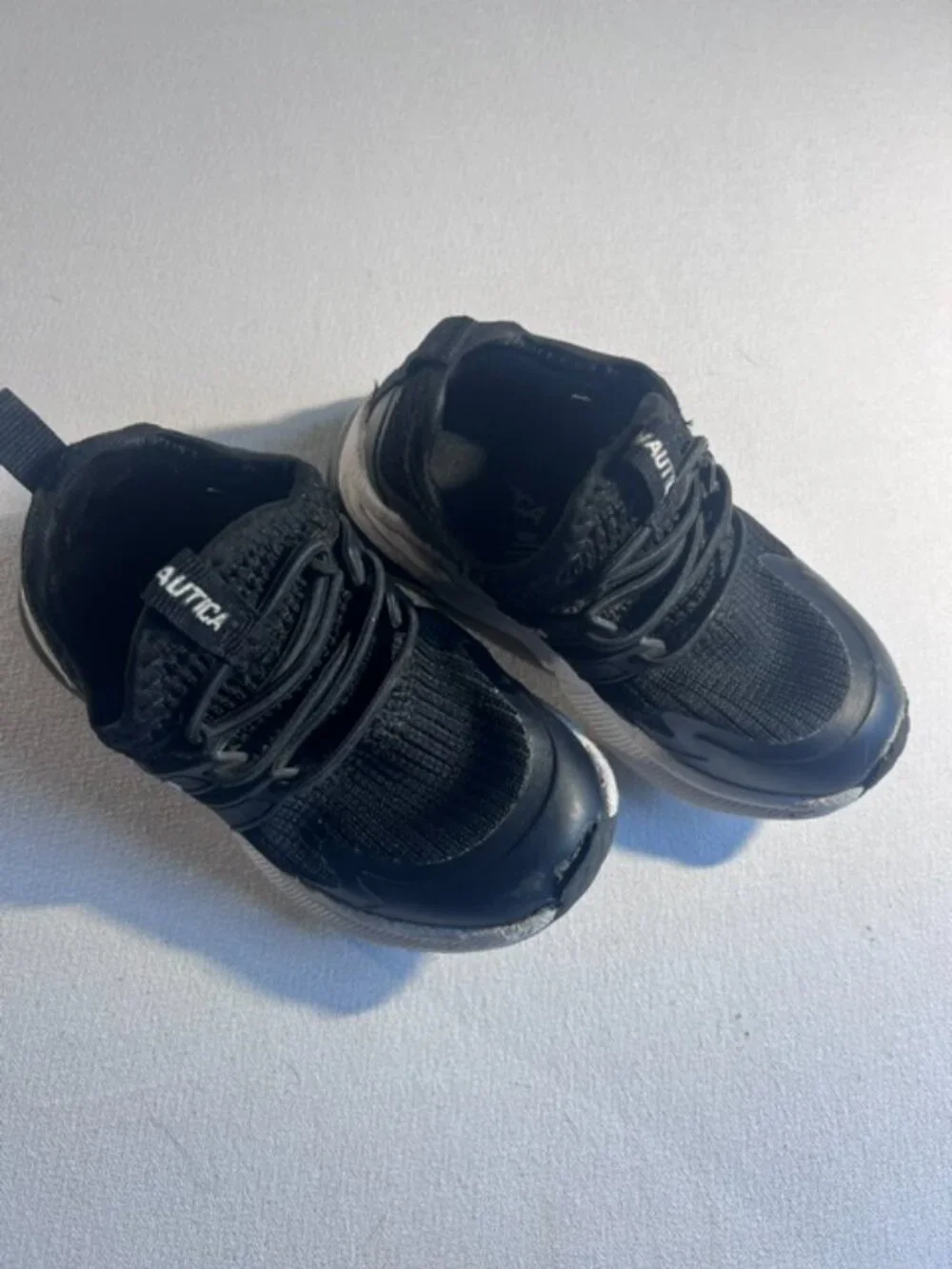 Nautica kids' sneakers black mesh upper synthetic overlays‎ Size 8 toddler